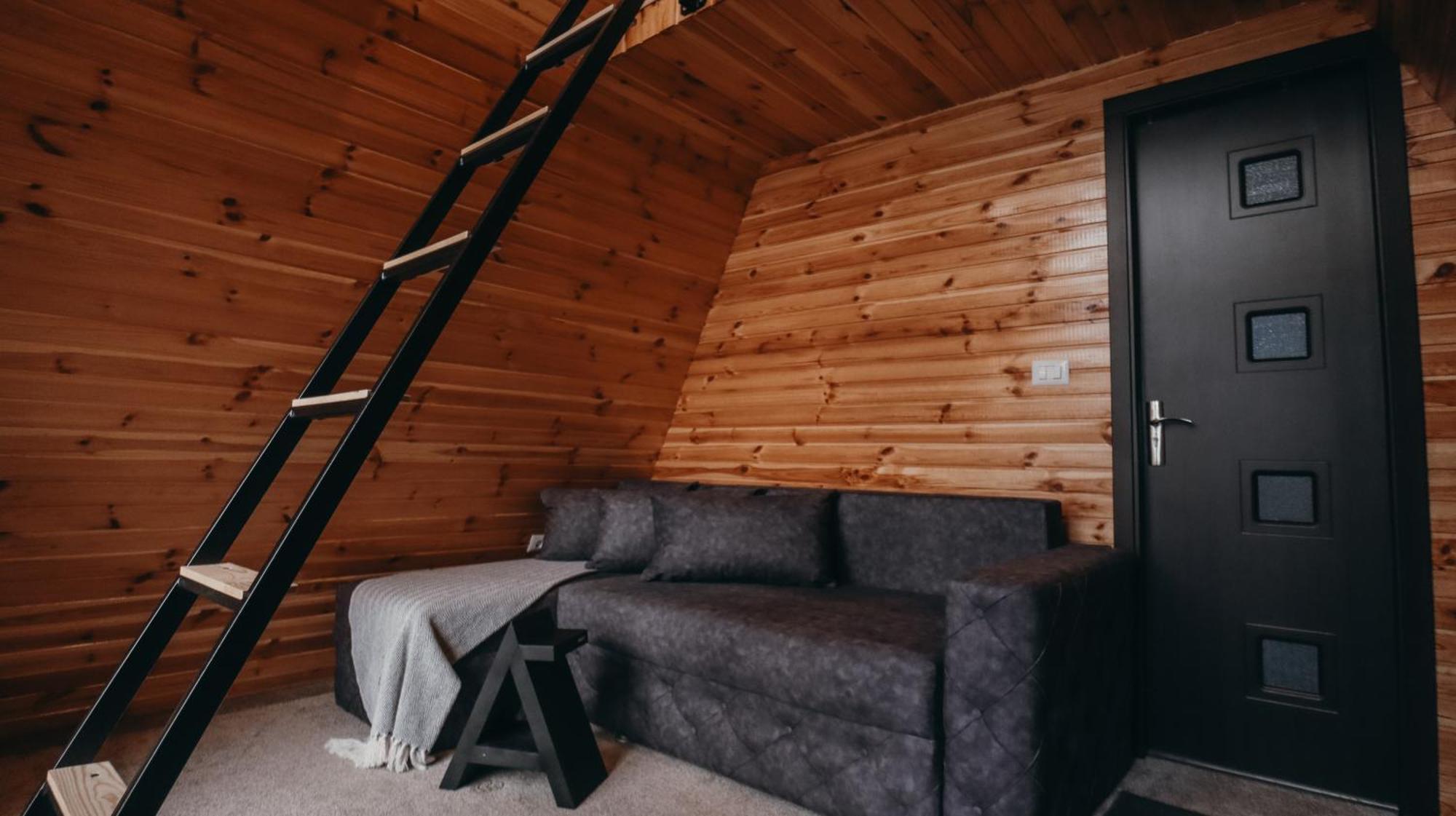 A Pisc Hotell Vatra Moldoviţei Eksteriør bilde